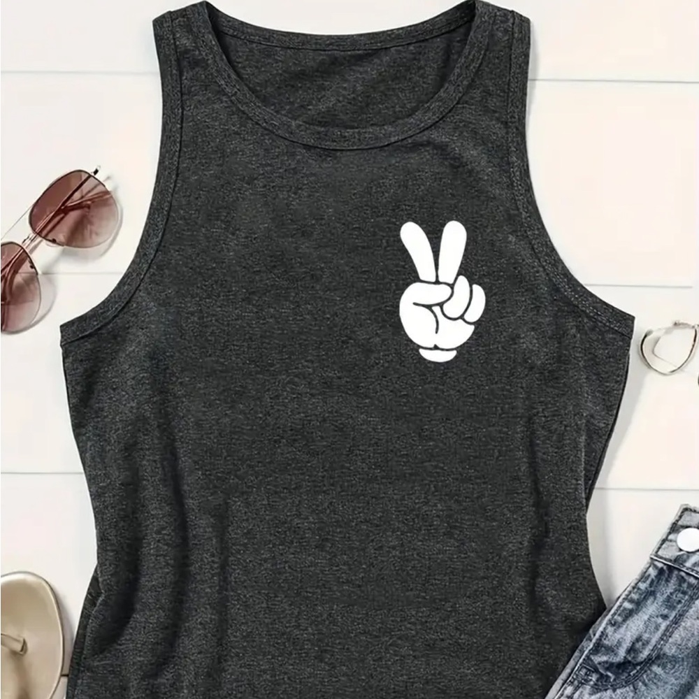 🖤 Mickey inspired tank top!